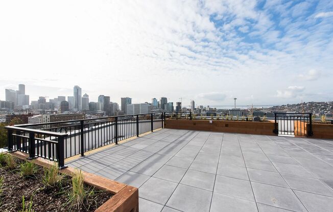 Studio, 1 bath, 569 sqft, $1,795, Unit 610