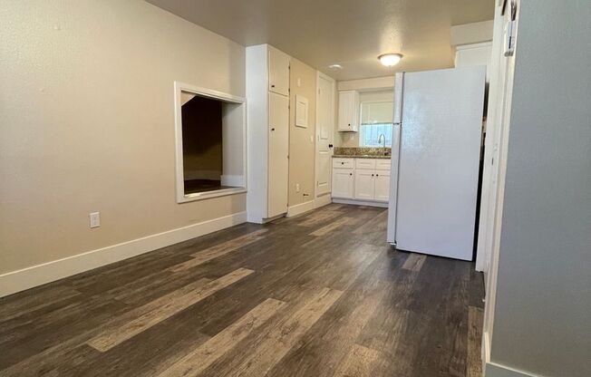 Studio, 1 bath, 342 sqft, $1,600, Unit 869-7