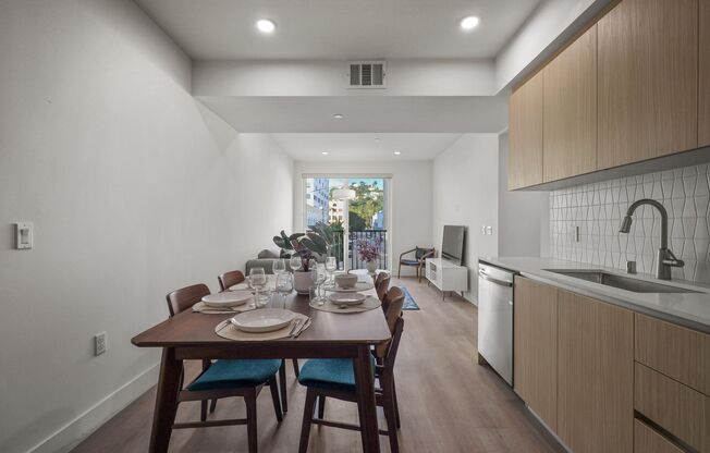 4 beds, 4 baths, 1,200 sqft, $4,493, Unit 401