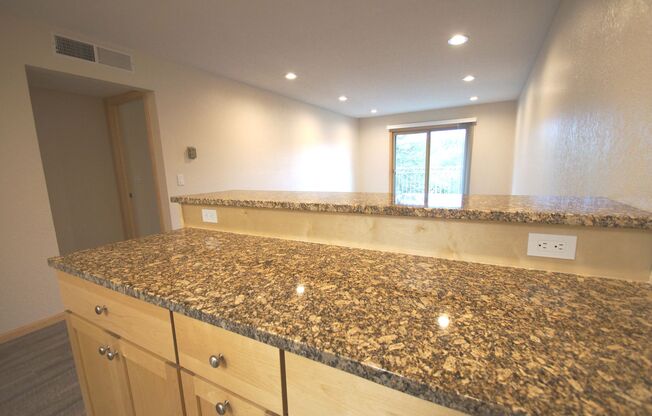 1 bed, 1 bath, 780 sqft, $1,334, Unit 302