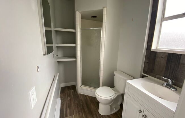 1 bed, 1 bath, $1,250, Unit Unit B