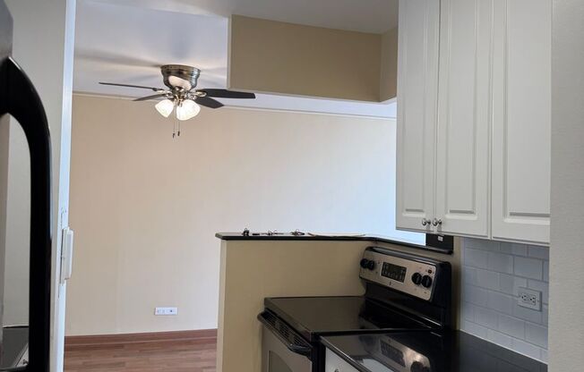 Updated 1 bedroom Condo in Granville Beach!