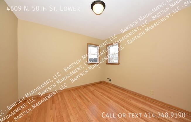 4609 N 50 ST
