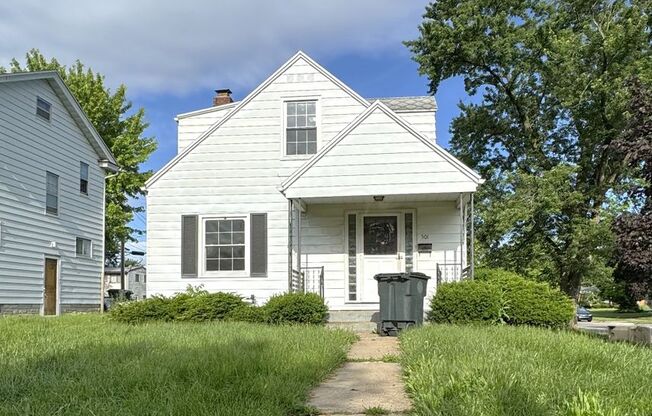 3 Bedroom, 1 Bath Home In South Bend IN. ACCEPTING SECTION 8