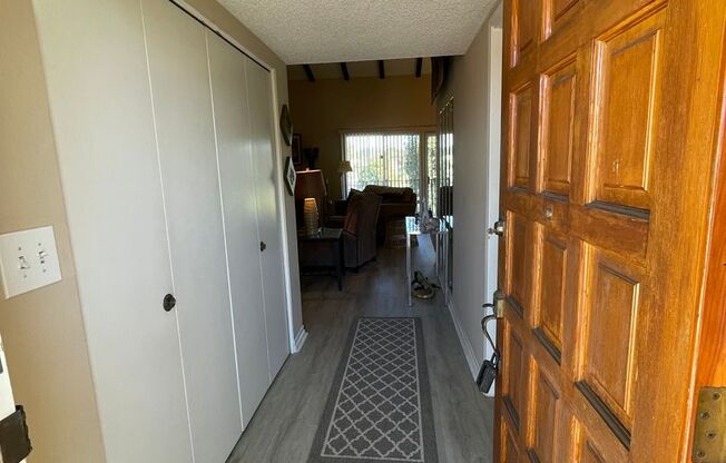 Charming 3Br/2Ba Updated Fully Furnished Vacation Rental W/ Golf Course View