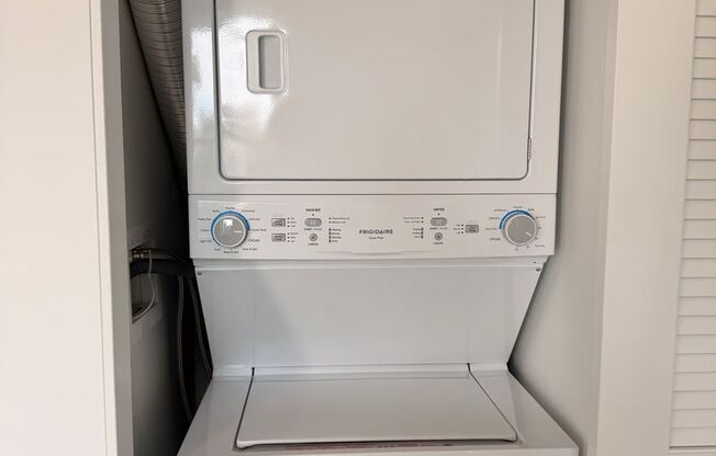 Studio, 1 bath, 362 sqft, $2,470, Unit 804