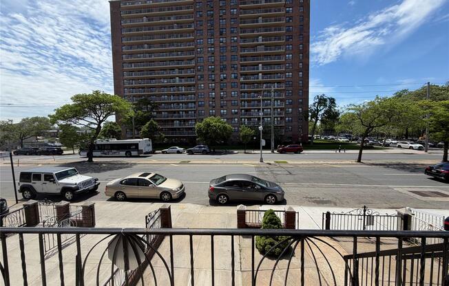 2735 Cropsey Ave