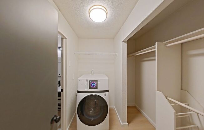 1 bed, 1 bath, 469 sqft, $1,312, Unit 24A