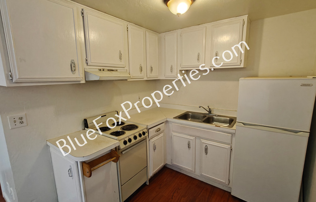 4142 E SPG ST