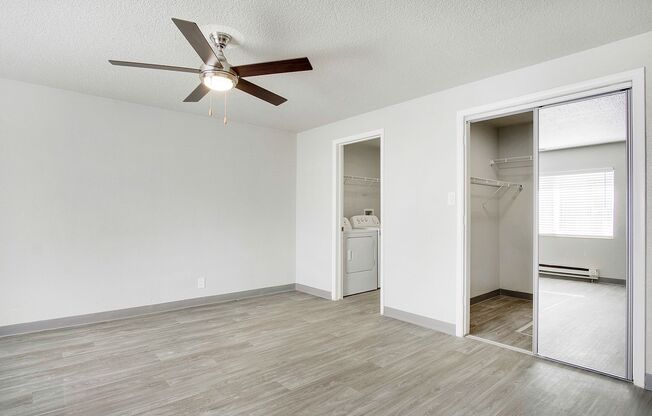 1 bed, 1 bath, 700 sqft, $1,395, Unit 13