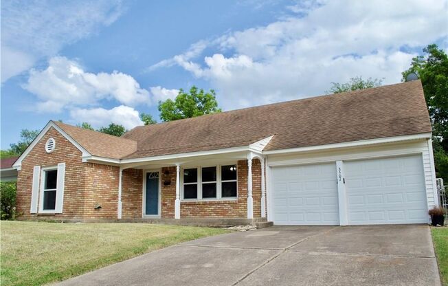 Beautifully Remodeled 4-Bedroom, 2-Bath Home in South Hills of Fort Worth **move in special $500 off first months rent***