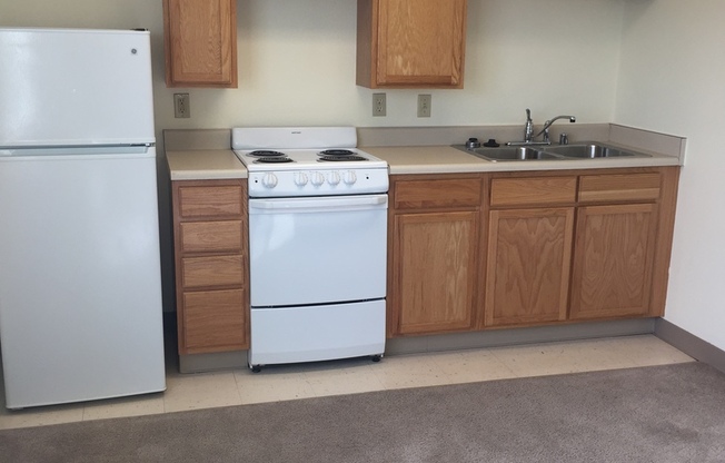 Studio, 1 bath, 285 sqft, $975