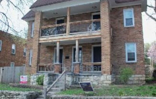 1108 W 41 TER