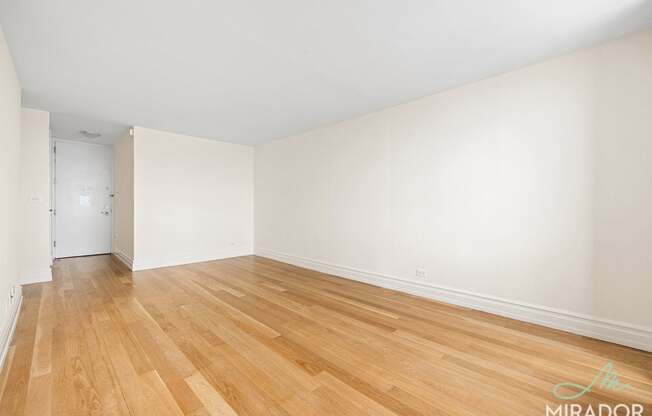 1 bed, 2.5 baths, $7,000, Unit 21K