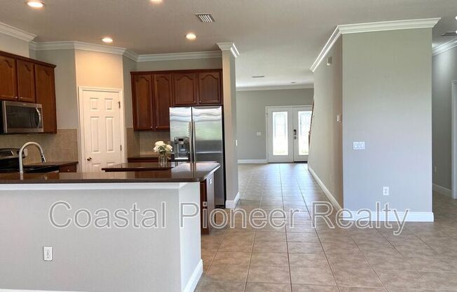 8807 CAMERON CREST DR