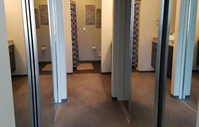 2 beds, 2 baths, 1,141 sqft, $1,900, Unit 220