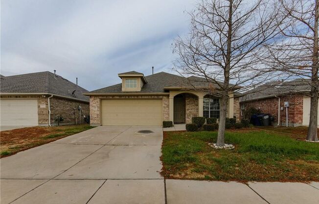 Modern 4-Bedroom Home with Community Amenities, Along with special move-in offer: Get $250 off your 1st and last Month's Rent.