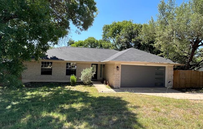 3/2 in Great Location