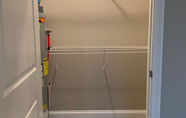 1 bed, 1 bath, 695 sqft, $715, Unit 411