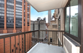 1 bed, 1 bath, $5,295, Unit 19J