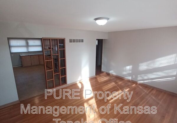 2115 SW VAN BUREN