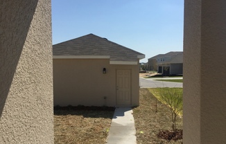 3 beds, 2.5 baths, $2,800