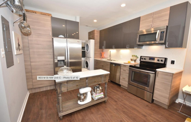 Spacious condo in Shaw/Mt.Vernon Square area