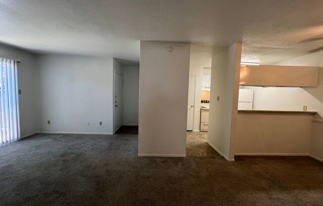 2 beds, 1 bath, 832 sqft, $1,150, Unit 505