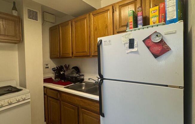 1 bed, 1 bath, 700 sqft, $1,750, Unit 418-1008