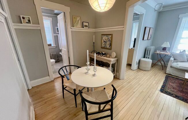 1 bed, 1 bath, $1,015, Unit 14