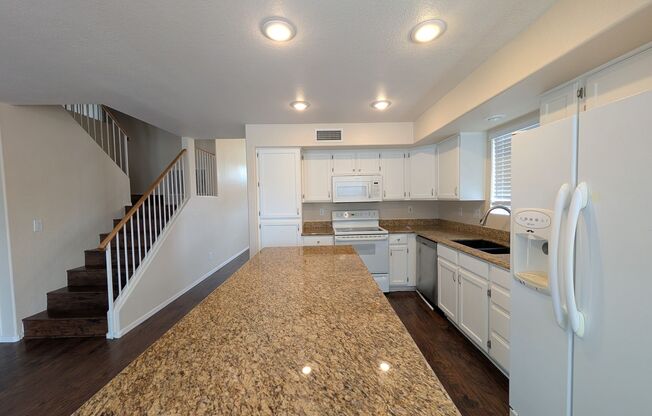 4 beds, 2.5 baths, $2,400