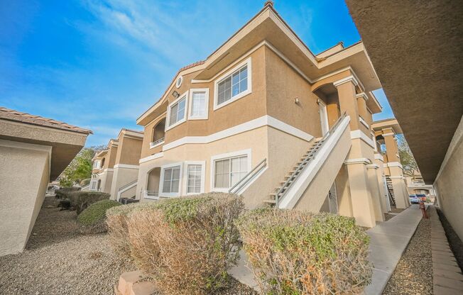 2 beds, 2 baths, $1,700