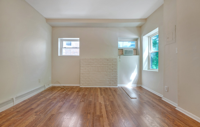 4102 14 ST NW