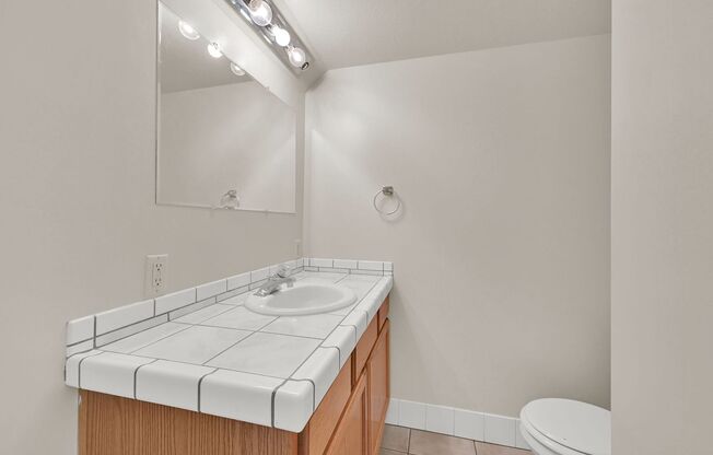 2 beds, 1.5 baths, 1,200 sqft, $1,450, Unit I-1