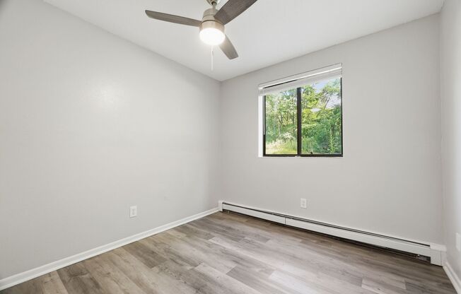 4 beds, 1.5 baths, 1,173 sqft, $2,199, Unit 8209 Unit 24