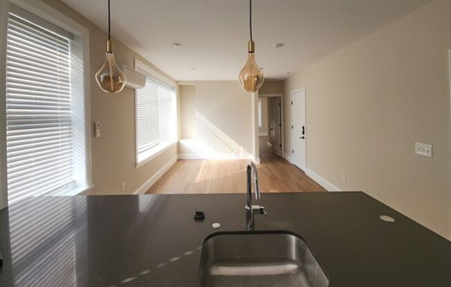 224-228 W 9th 6696 Landlord