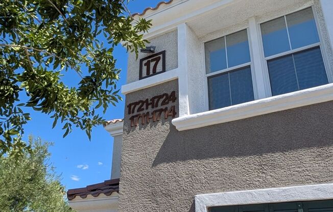 2 beds, 2 baths, $1,400, Unit # 1713