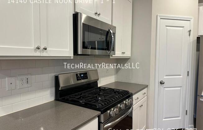 14140 CASTLE NOOK DR