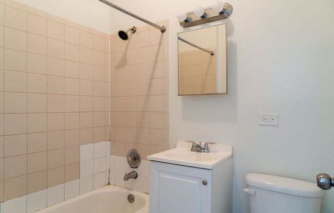 1 bed, 1 bath, 375 sqft, $1,425, Unit 4615-GB