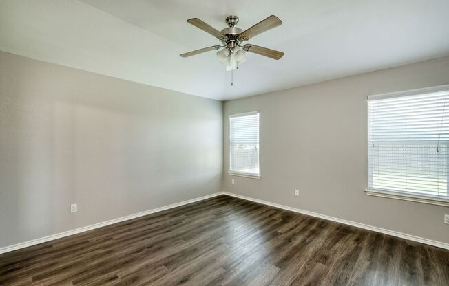 Nice 3B/2B Home in Settlers Overlook!