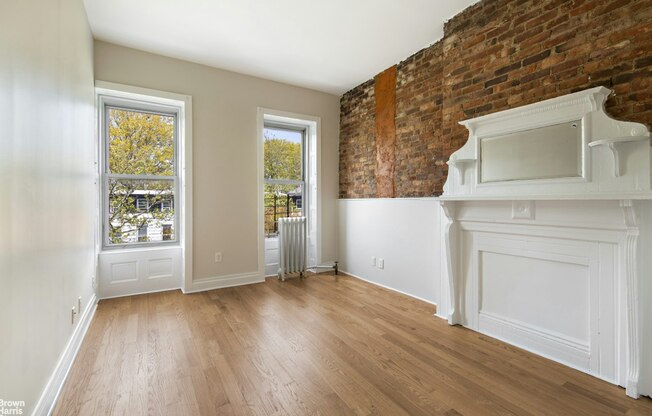 418 MACON ST