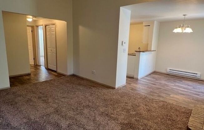 1 bed, 1 bath, 800 sqft, $1,555, Unit 623