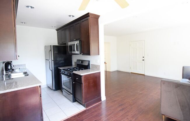 OLYMPIC BLVD., 10385