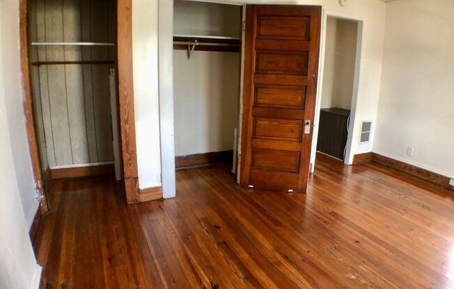 Studio, 1 bath, $725, Unit A