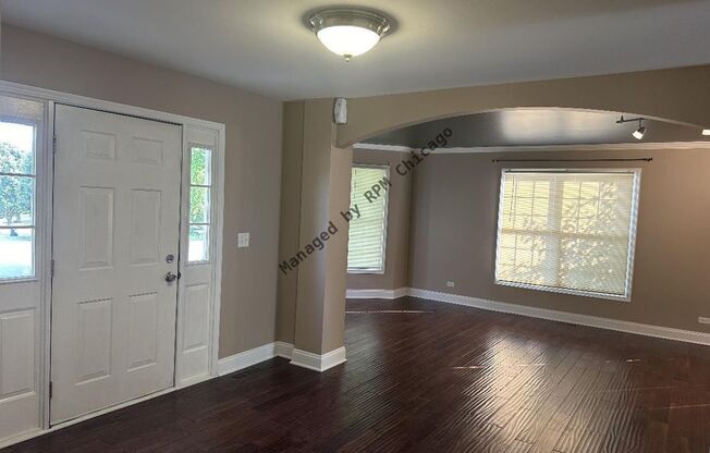 5490 Fox Path Ln Hoffman Estates, IL 60192