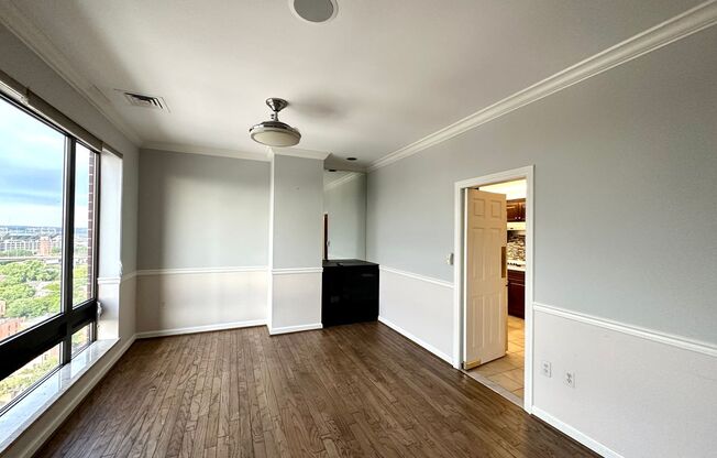 Charming 1 Bedroom/ 1.5 Bathroom Condo Unit in Inner Harbor, Baltimore, MD!