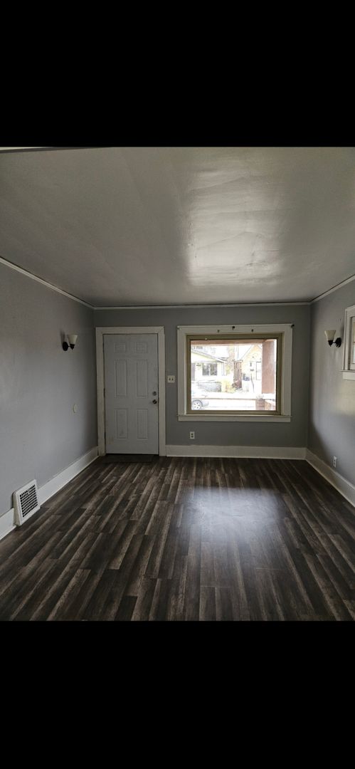 3 bedroom west side