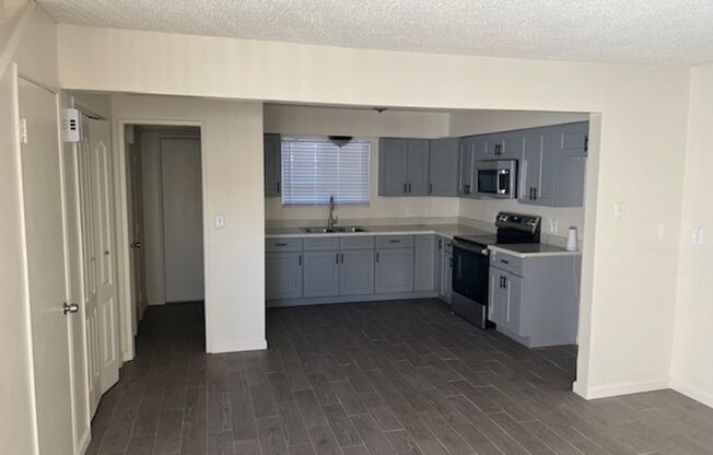 2 beds, 1.5 baths, $1,200, Unit C