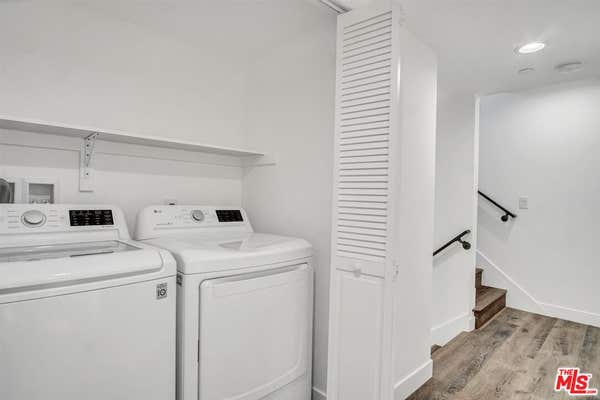 2421 S COCHRAN AVE