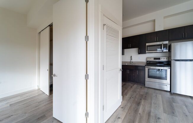 1 bed, 1 bath, 531 sqft, $1,263, Unit 2203*